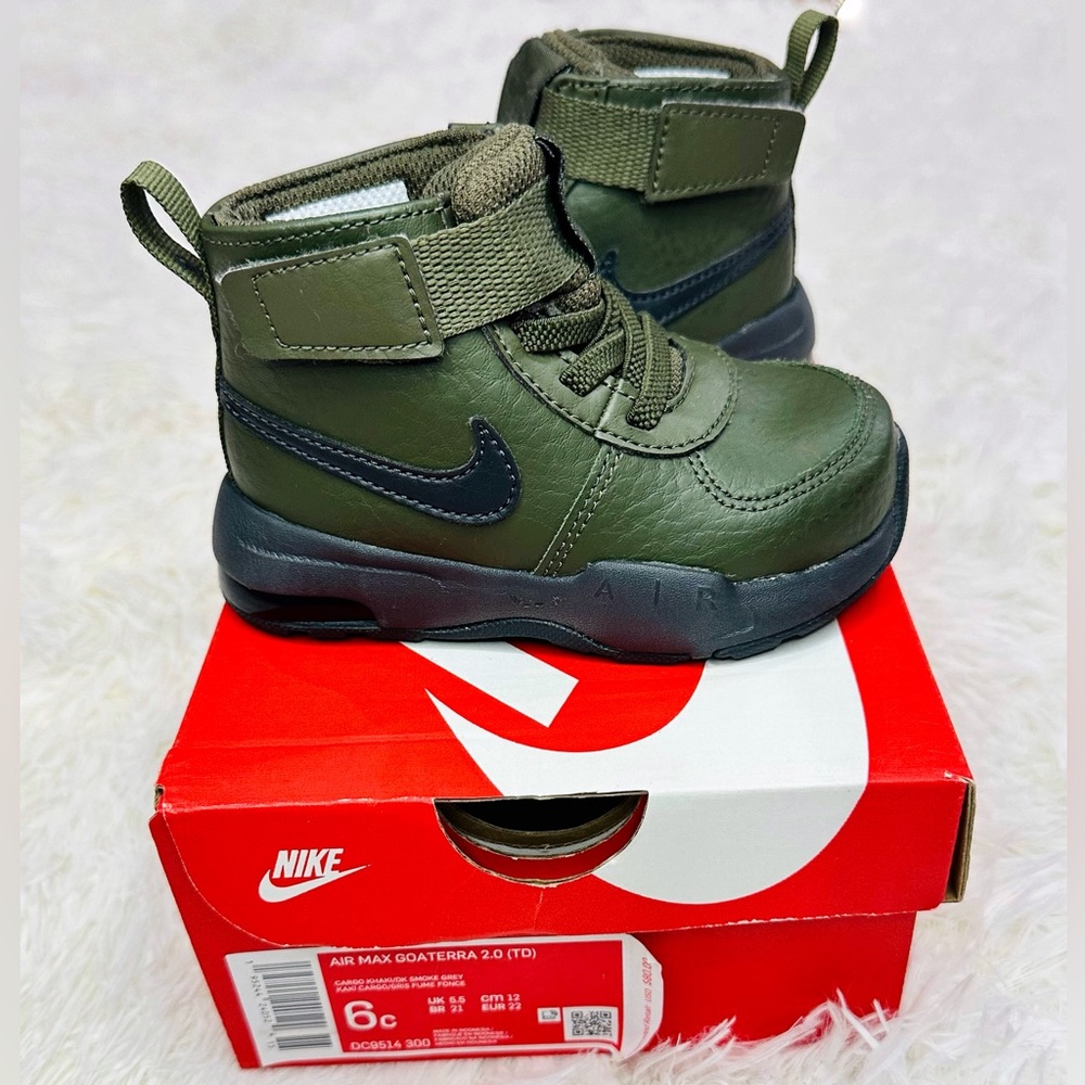 NIKE Air Max Goaterra 2.0 Cargo Khaki/Dark Smoke